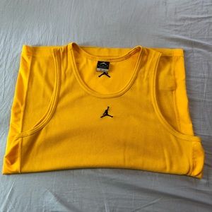 Jordan Tank size L